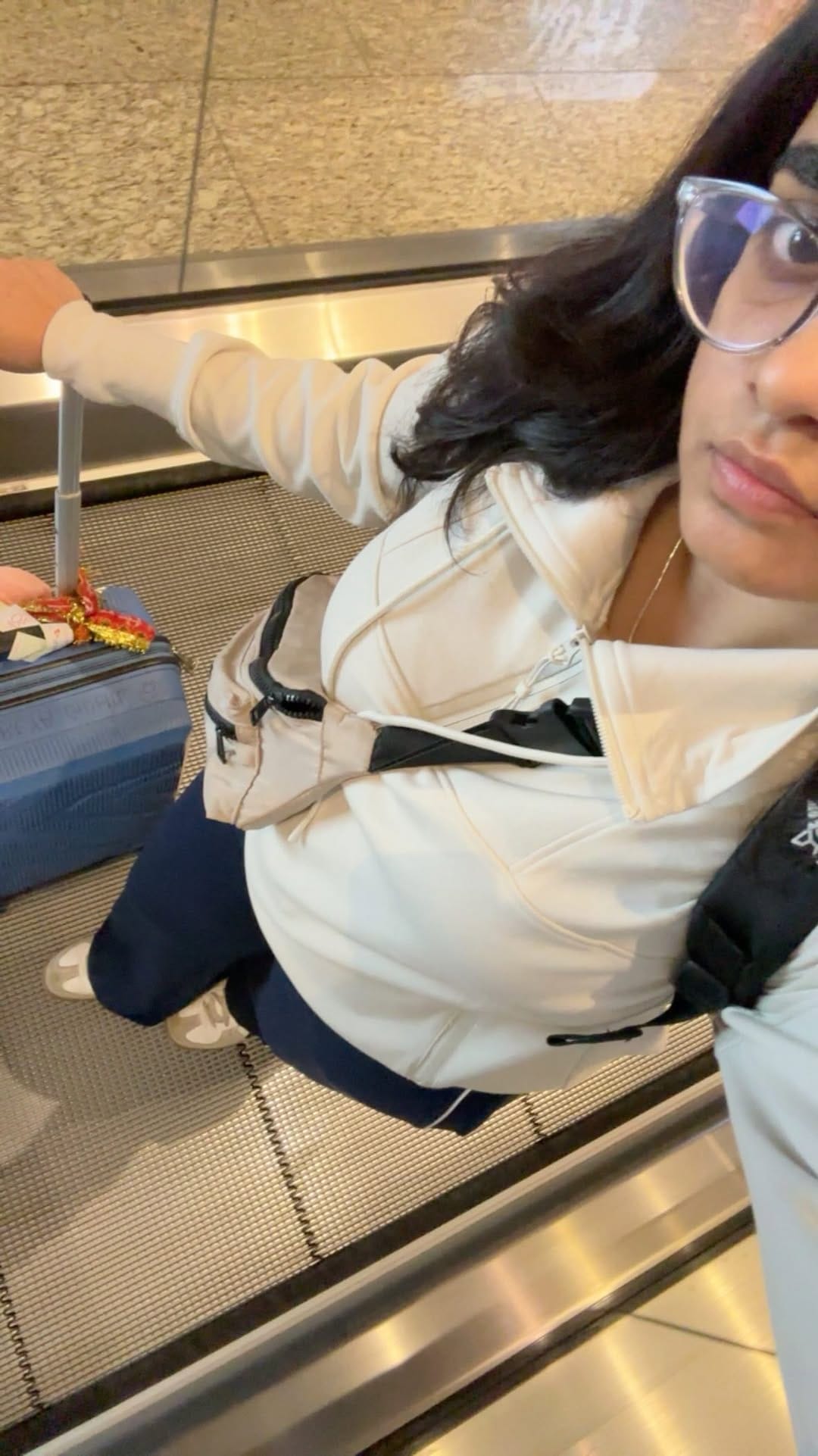 Post 5 by Shreya Gohil on Instagram (video)
