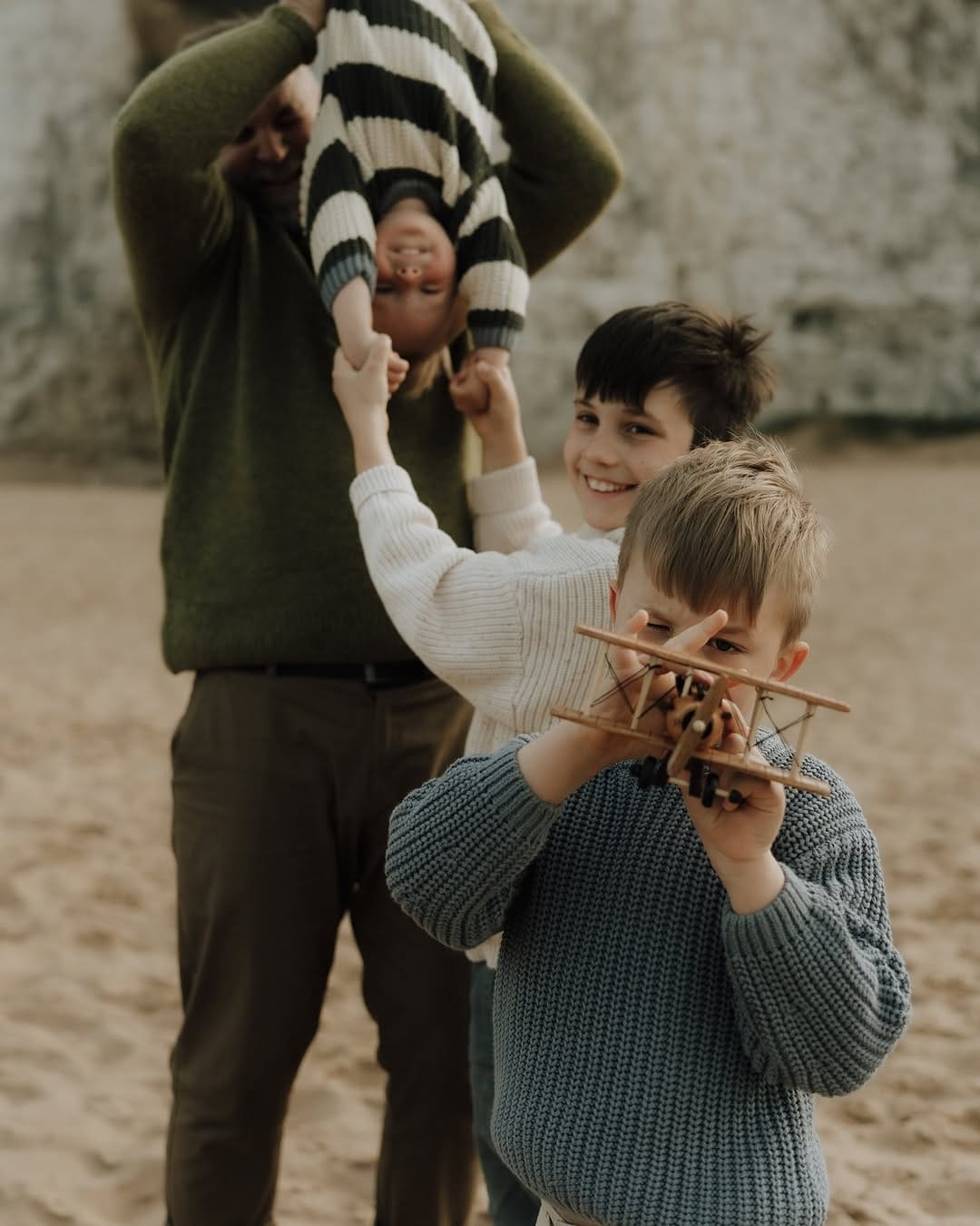Post 10 by Nina Goks - Kent & London Family Maternity Newborn Photographer on Instagram (carousel)