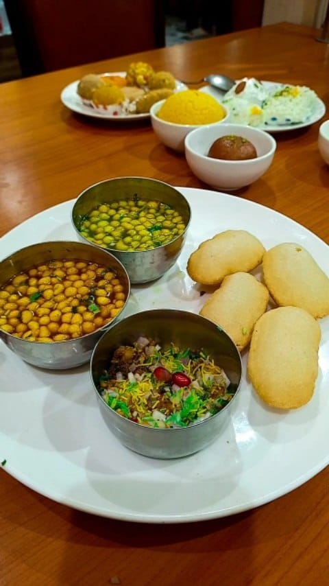 Post 9 by Oindrila | Good food matters💁✨ on Instagram (video)
