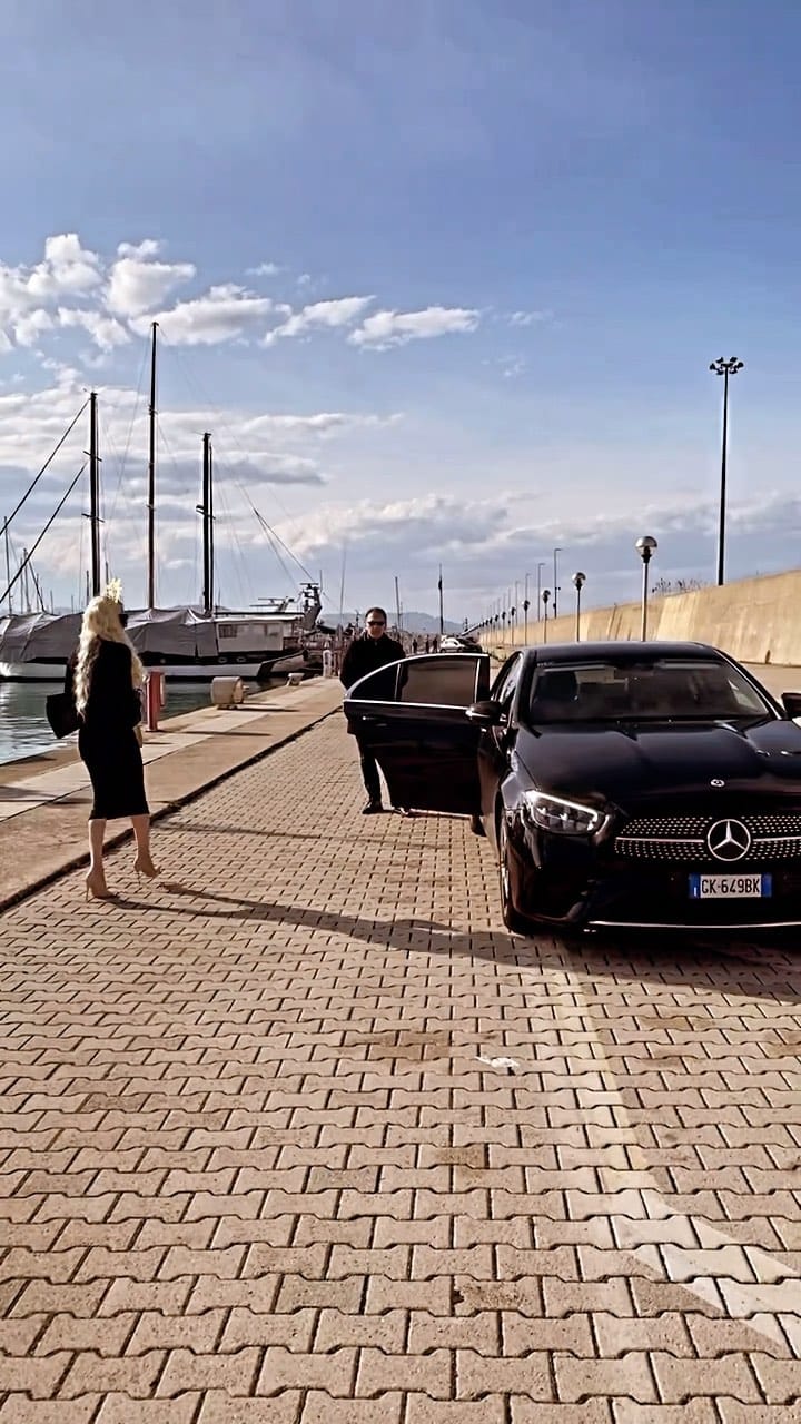 Post 9 by Rafaela Malta on Instagram (video)