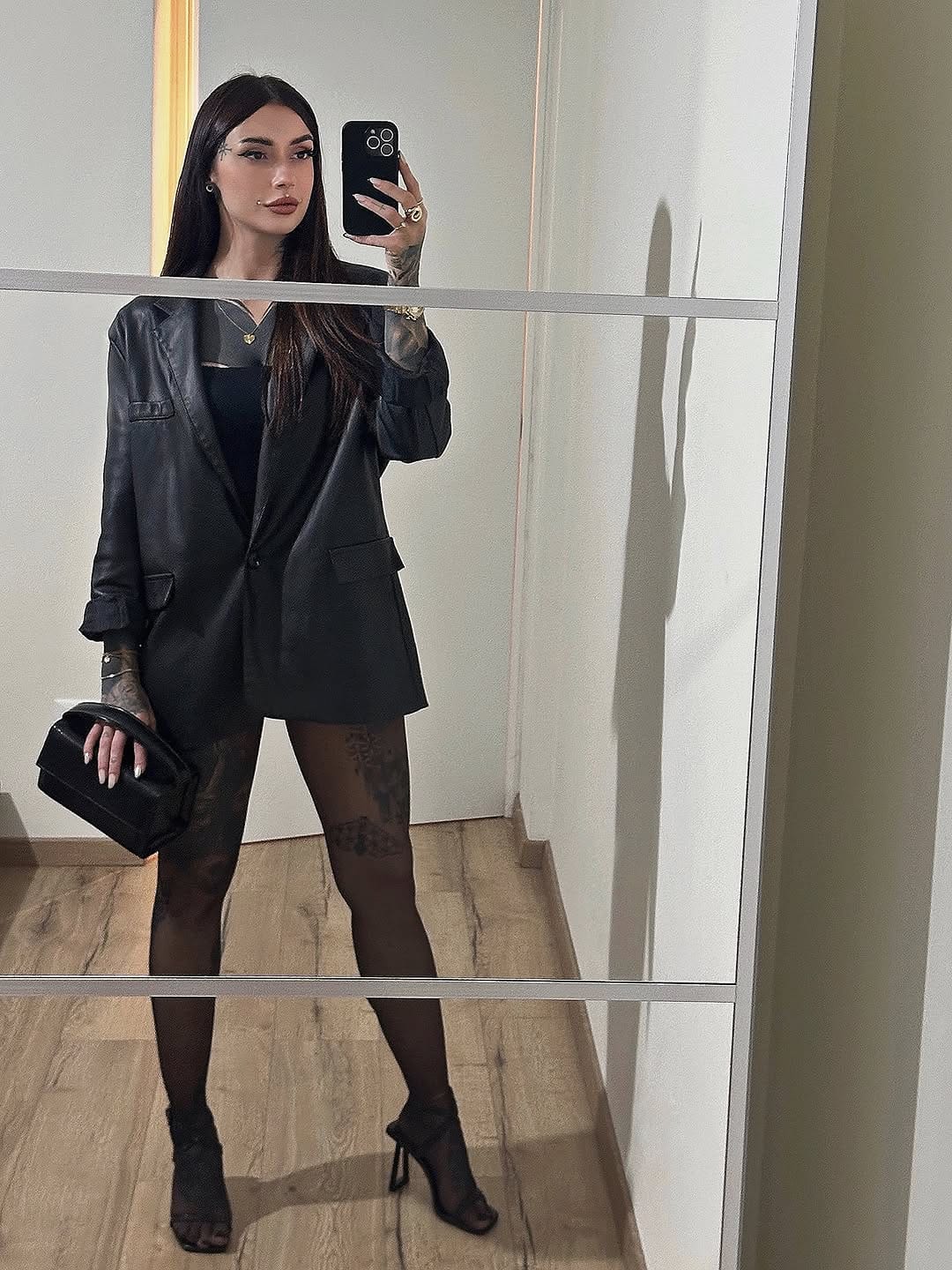 Post 6 by αяιмαηє on Instagram (carousel)