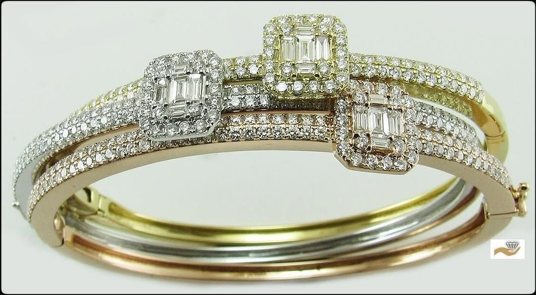 Post 4 by Eternal Jewels Mumbai on Instagram (image)