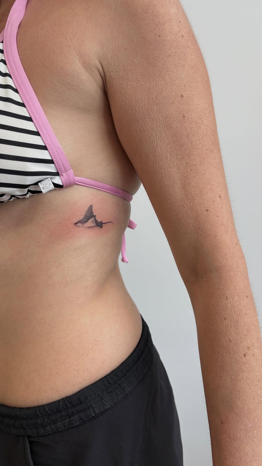Post 7 by Amaterazu Tattoo [𝓈𝒽𝑒/ 𝒽𝑒𝓇] 𝕃𝔸𝔻𝕀𝔼𝕊 𝕆ℕ𝕃𝕐 on Instagram (video)