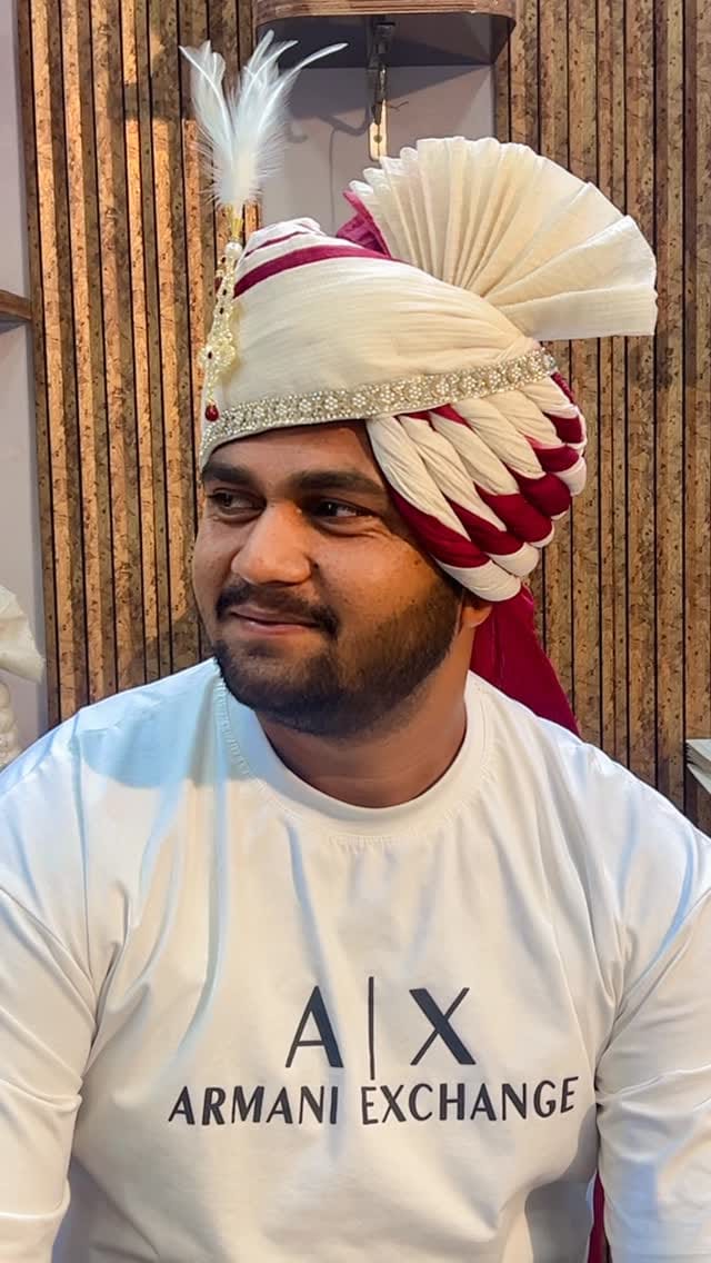 Post 6 by Prabhu Sarswat on Instagram (video)