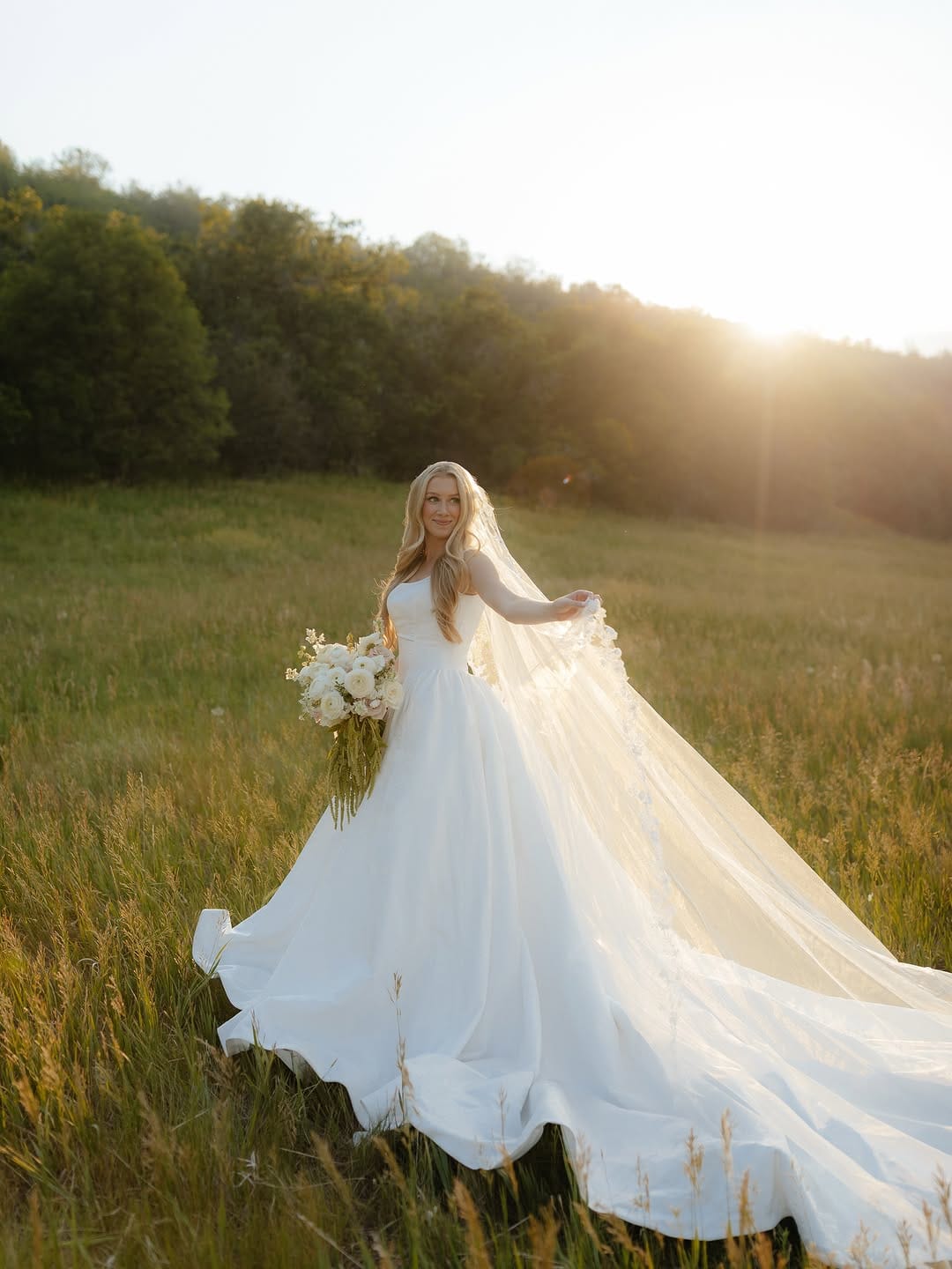 Post 2 by Calli VandenBos | UT Wedding + Family Photographer on Instagram (carousel)