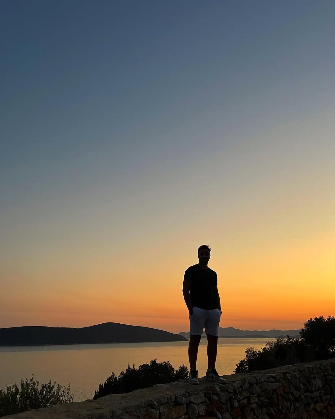 Post 4 by Eren İzci on Instagram (image)