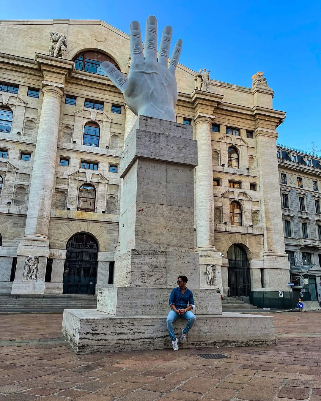 Post 8 by Eren İzci on Instagram (image)