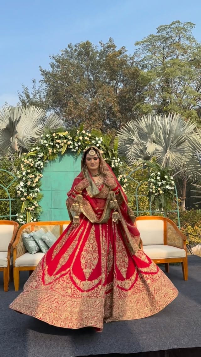 Post 6 by Mannat K Sidhu  | Makeup artist on Instagram (video)