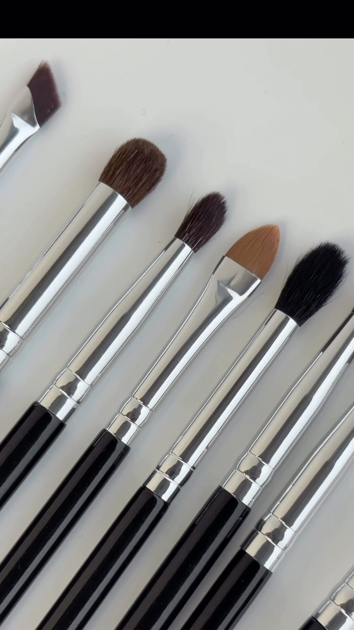 Post 3 by Manaswini Goyal- MakeupArtist on Instagram (video)