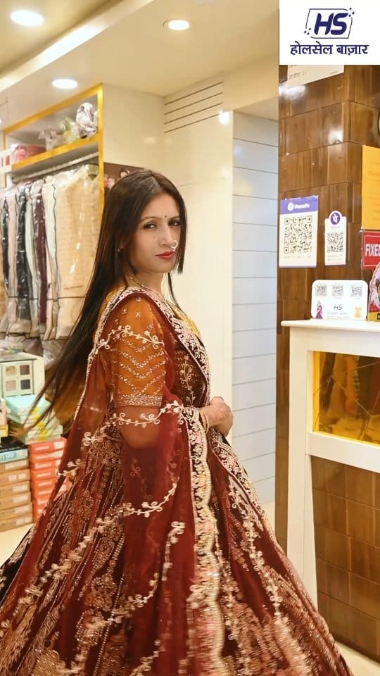 Post 5 by HS Mall on Instagram (video)