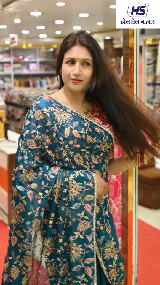 Post 7 by HS Mall on Instagram (video)