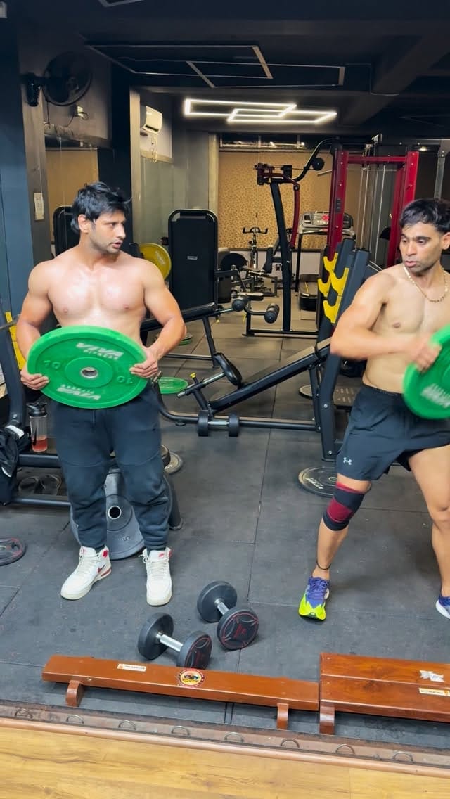 Post 2 by Amit joon on Instagram (video)