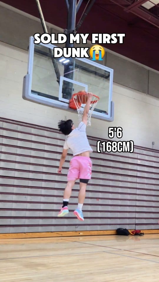 Post 4 by Jorenz | on Instagram (video)
