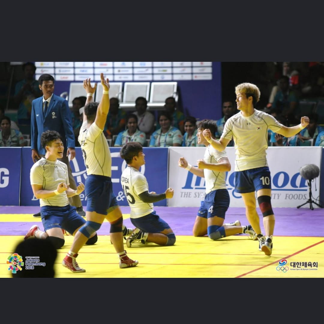 Post 10 by Dong Geon Lee 이동건 🇰🇷 on Instagram (carousel)