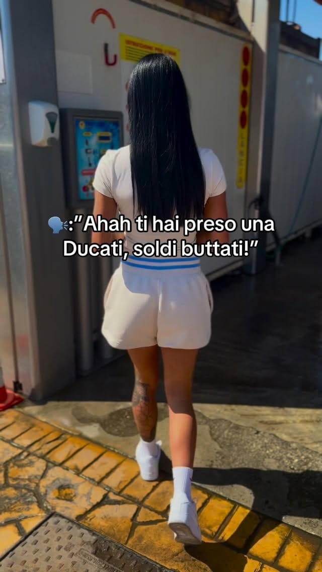 Post 8 by Miriana Marongiu on Instagram (video)