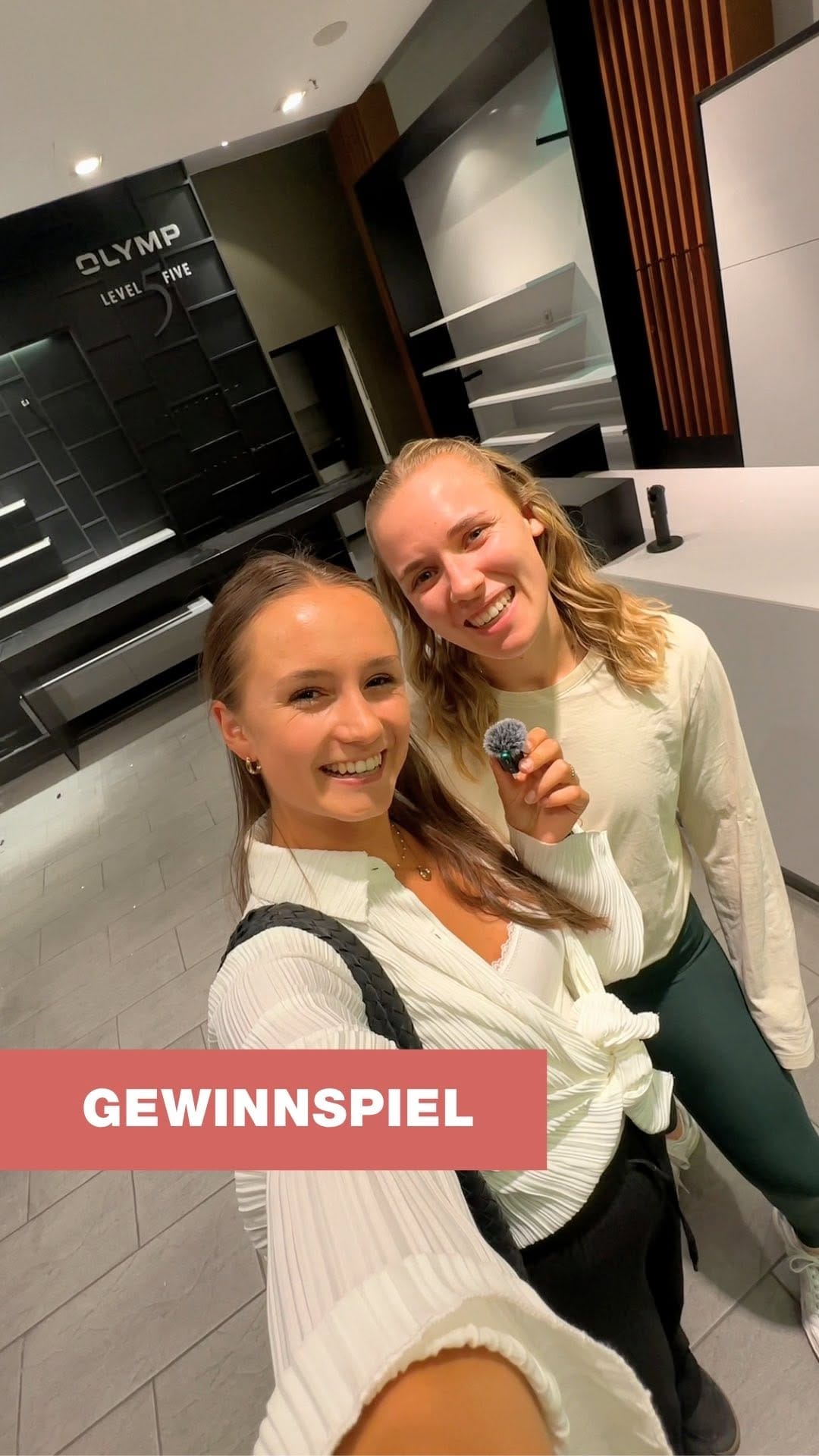 Post 7 by Regensburg Arcaden on Instagram (video)