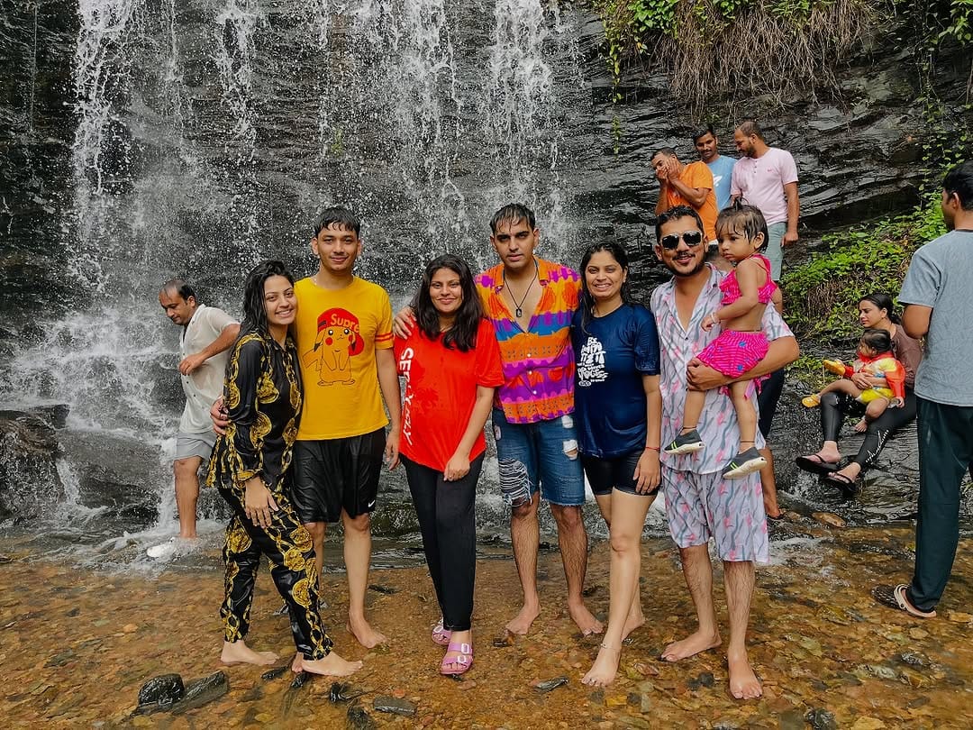Post 8 by 𝐓𝐄𝐄𝐍𝐀 𝐏 on Instagram (image)