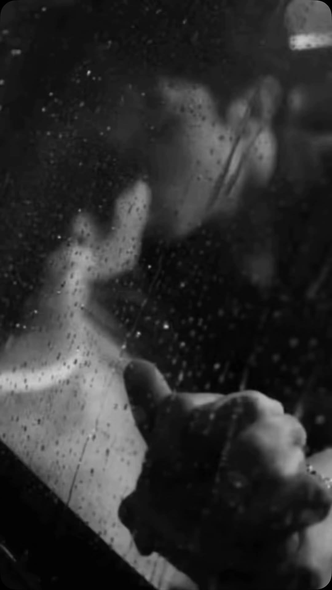 Post 1 by ✿ professional fangirl 🪩 on Instagram (video)