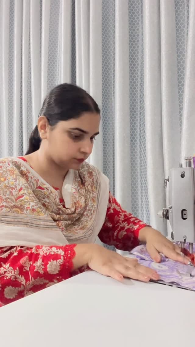 Post 5 by Alisha Sabharwal on Instagram (video)
