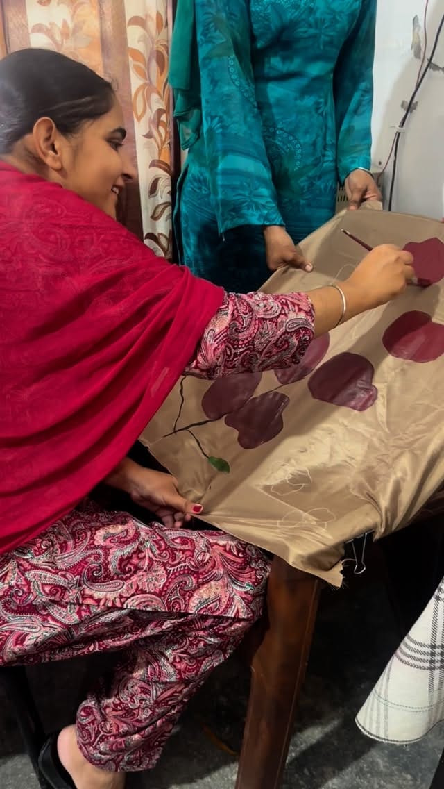 Post 10 by Alisha Sabharwal on Instagram (video)