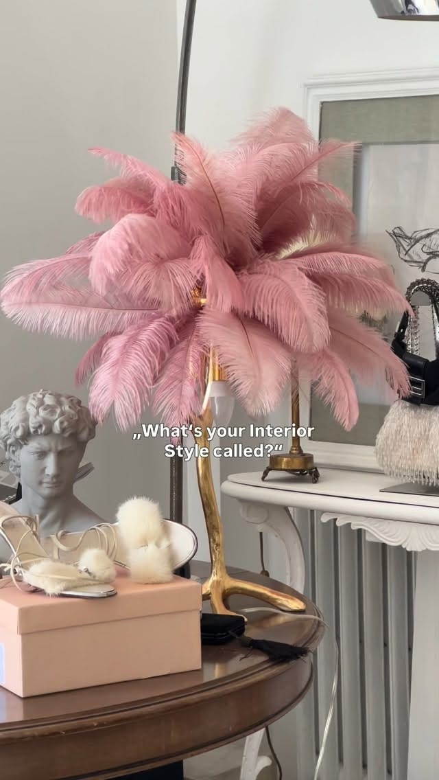 Post 3 by LUISA CHEVALLIER on Instagram (video)