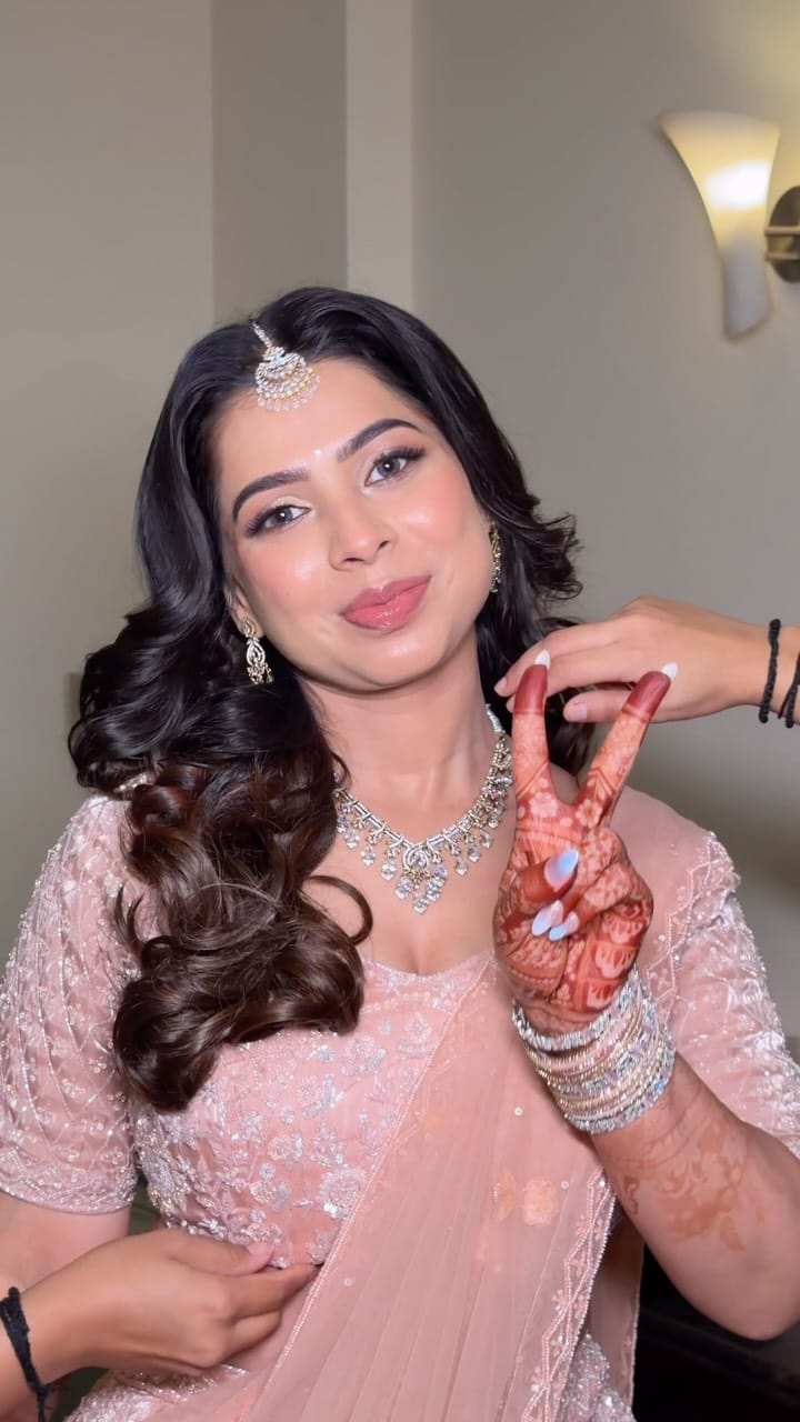 Post 6 by Mansi sharma | Bridal Makeup Artist on Instagram (video)
