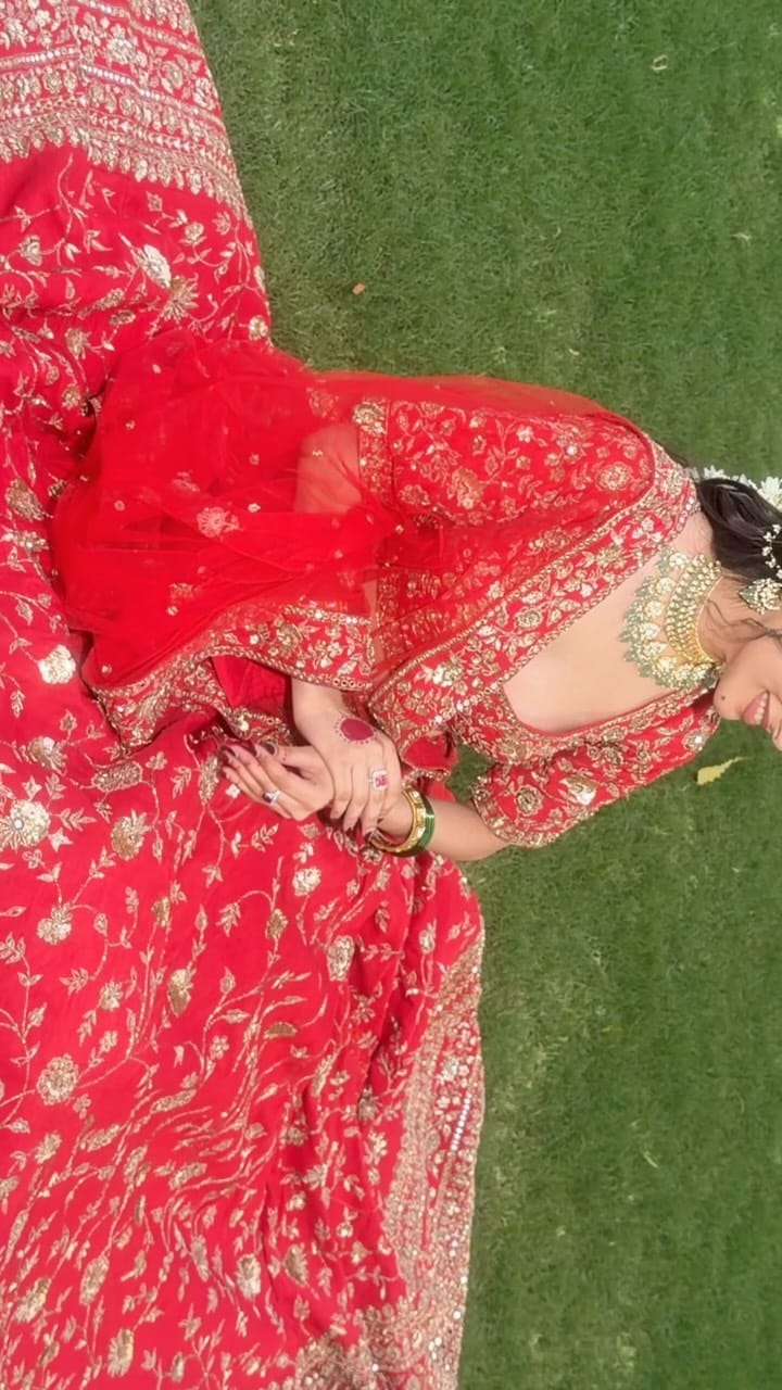 Post 1 by Mansi sharma | Bridal Makeup Artist on Instagram (video)