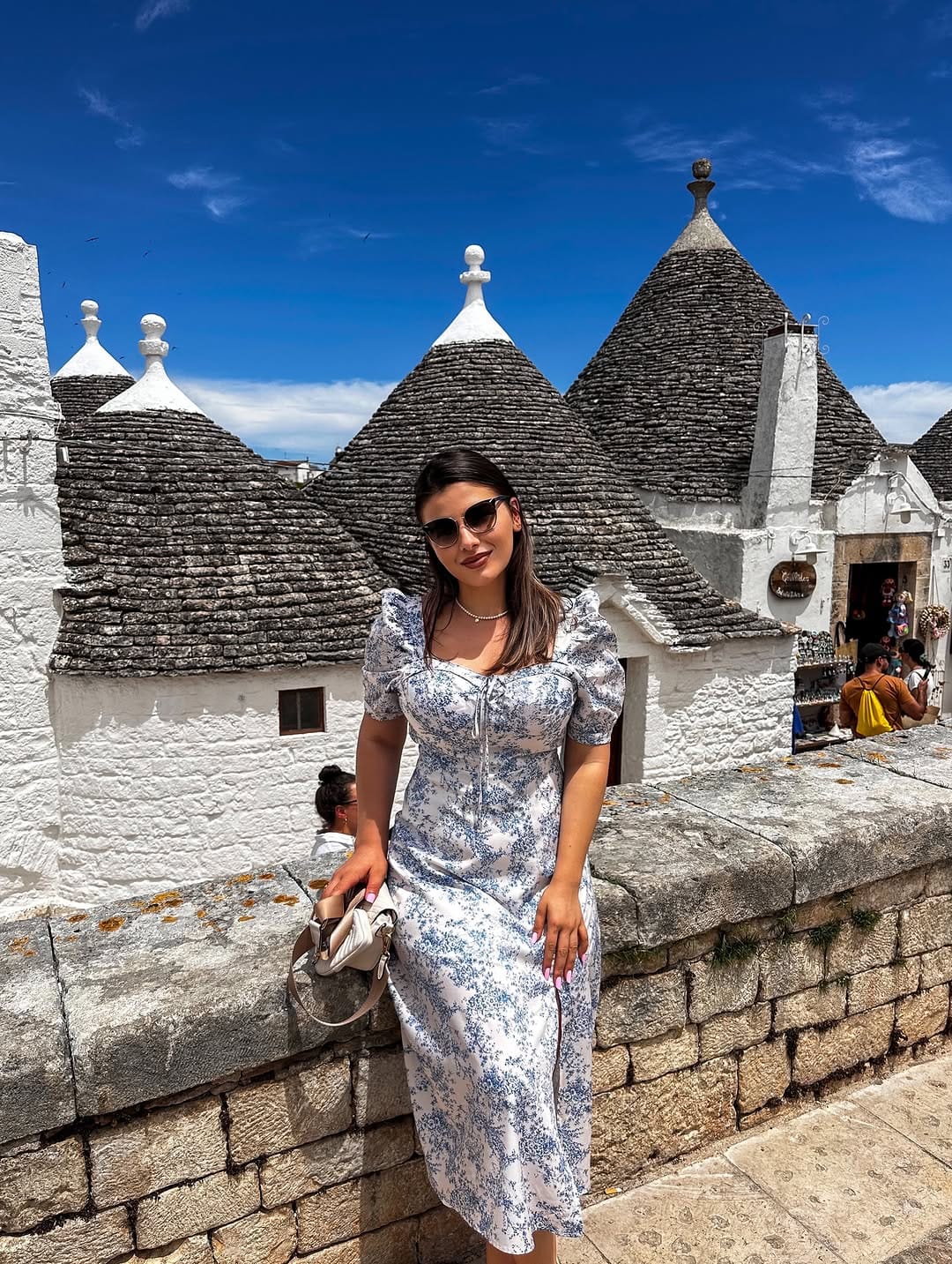 Post 1 by Mădălina D on Instagram (carousel)