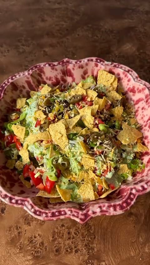Post 9 by Doritos Nederland on Instagram (video)