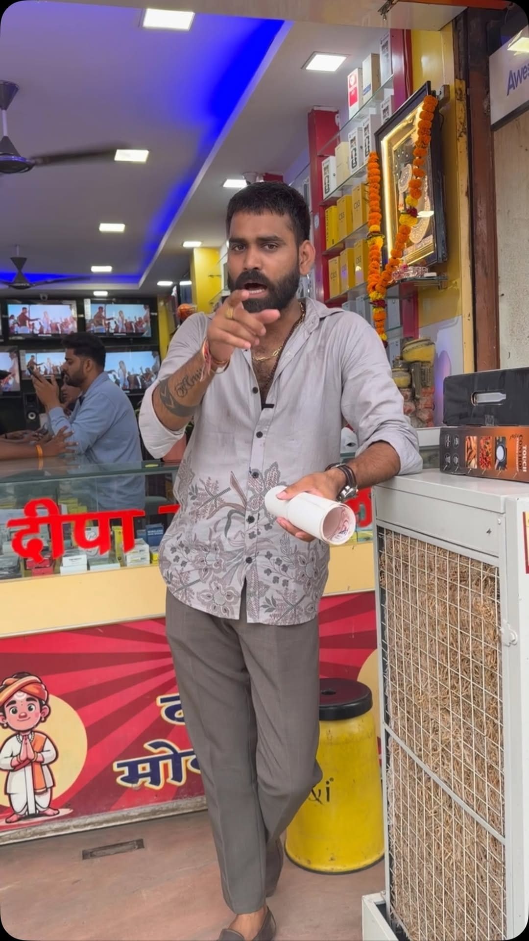 Post 1 by DEEPA MOBILE on Instagram (video)