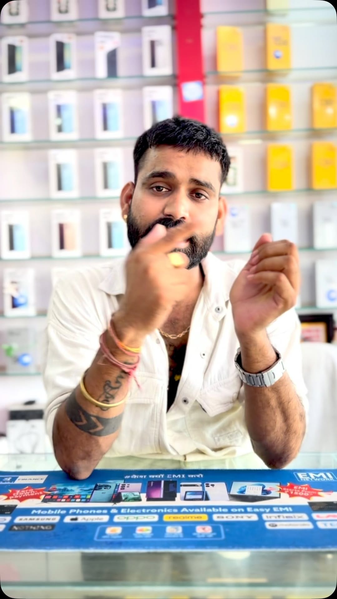 Post 6 by DEEPA MOBILE on Instagram (video)