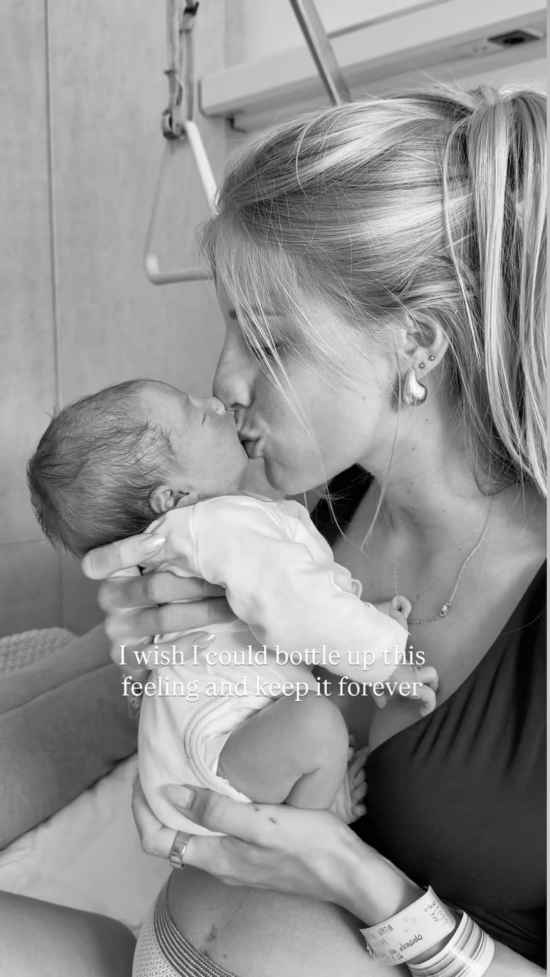 Post 8 by Katia | Modern Mom Lifestyle on Instagram (video)