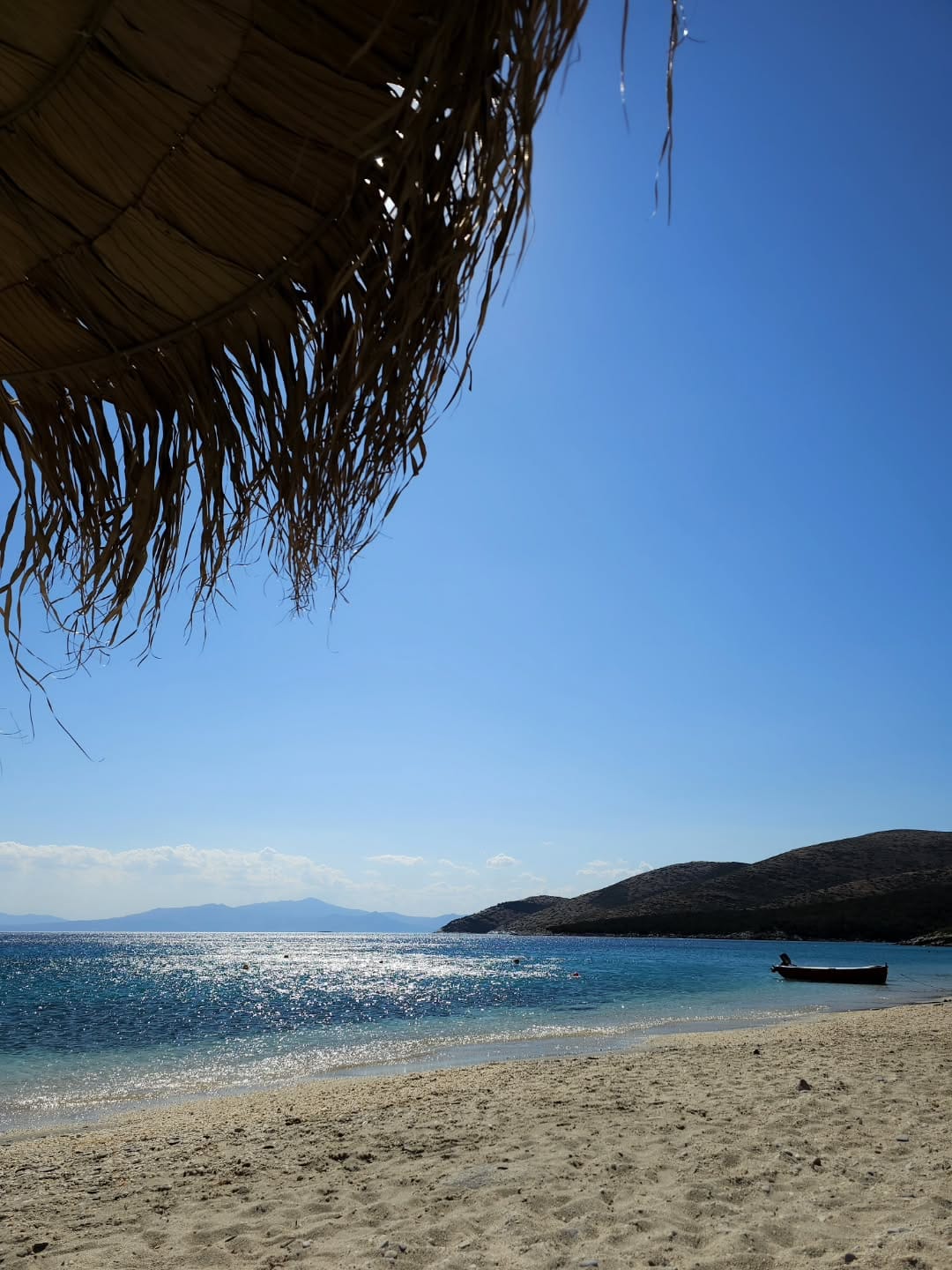 Post 2 by Σίλια Γεροντούκου on Instagram (carousel)