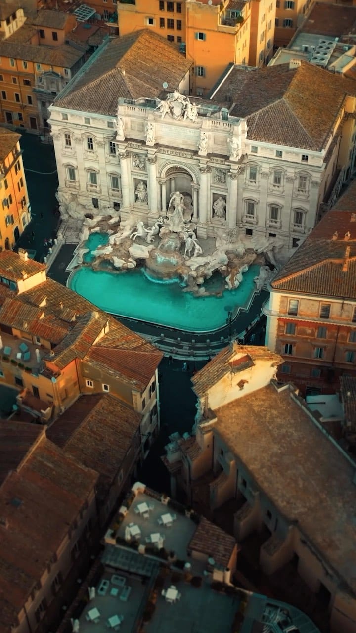 Post 8 by Photowalks on Instagram (video)