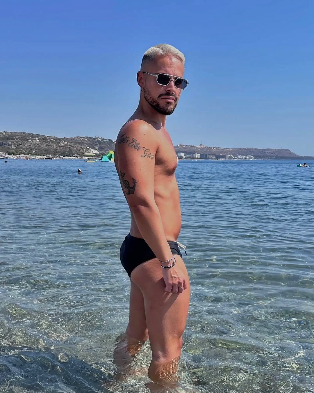 Post 7 by 𝑇𝑜𝑛𝑦 𝐸𝑣𝑎𝑛𝑠 on Instagram (image)