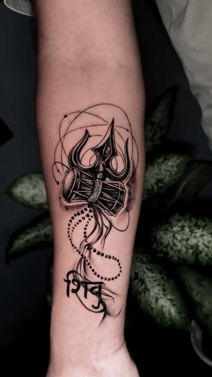 Post 4 by Mirror  Tattoo studio on Instagram (video)