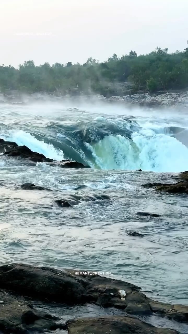 Post 8 by Hemant Sahu on Instagram (video)