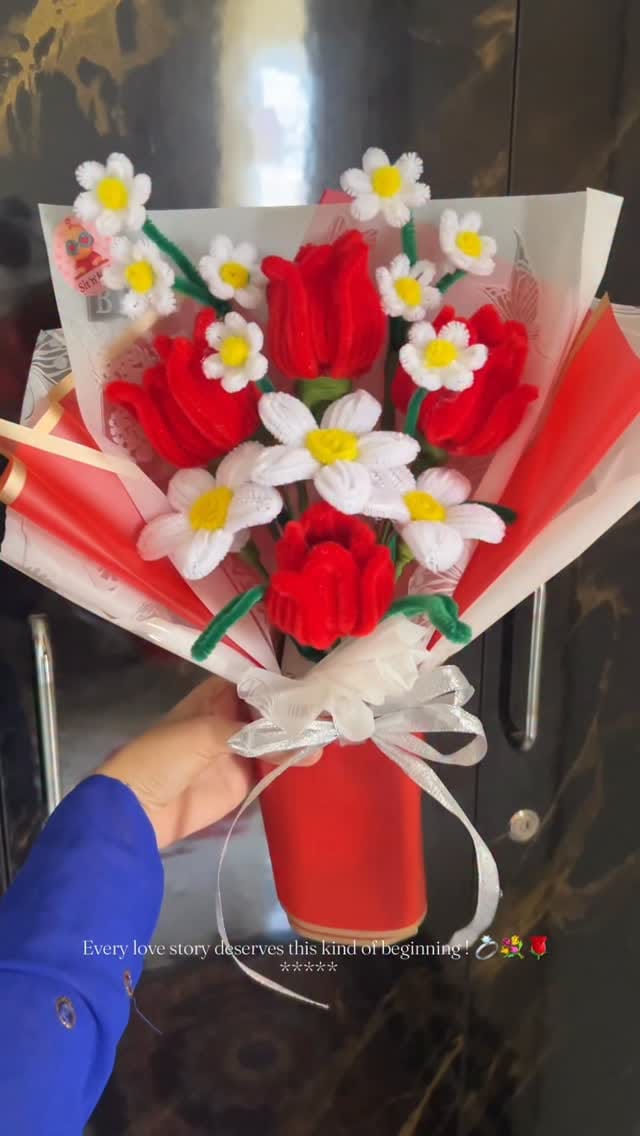Post 5 by Sit & Knit 🇮🇳 on Instagram (video)