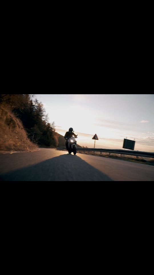 Post 4 by Simonedem on Instagram (video)