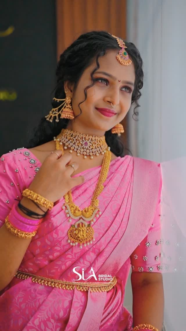 Post 8 by Sia Bridal Studio on Instagram (video)