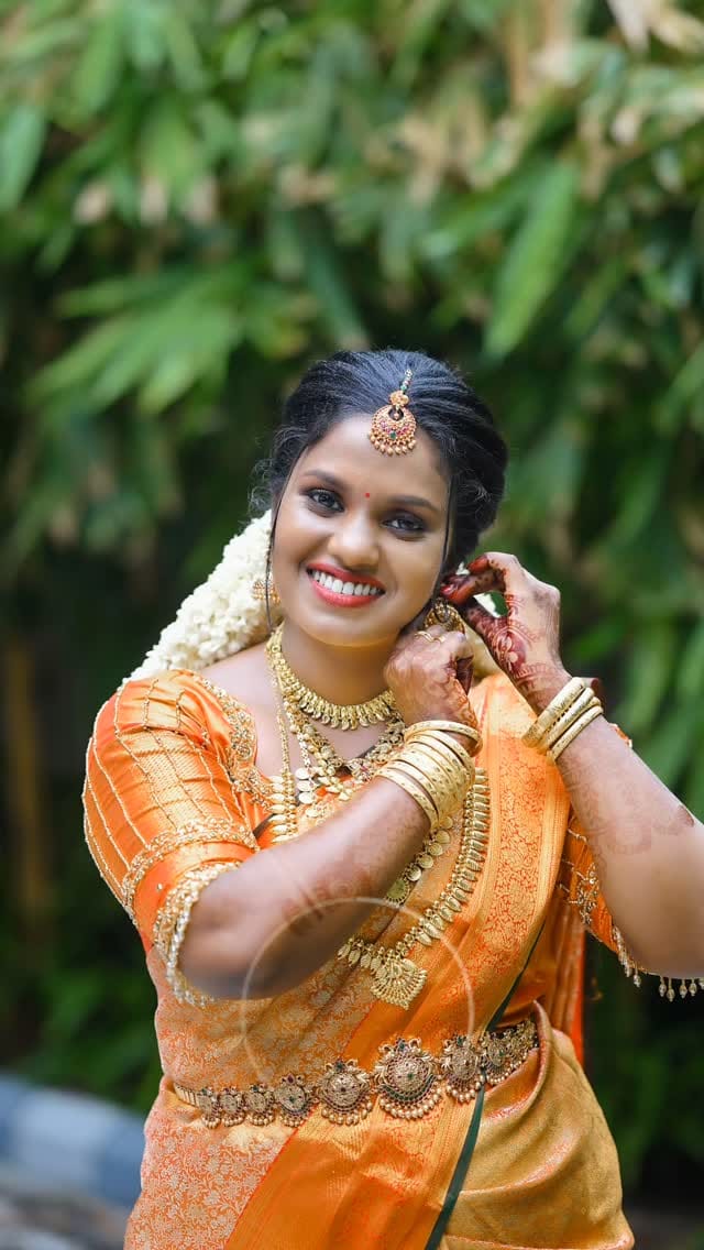 Post 4 by Sia Bridal Studio on Instagram (video)