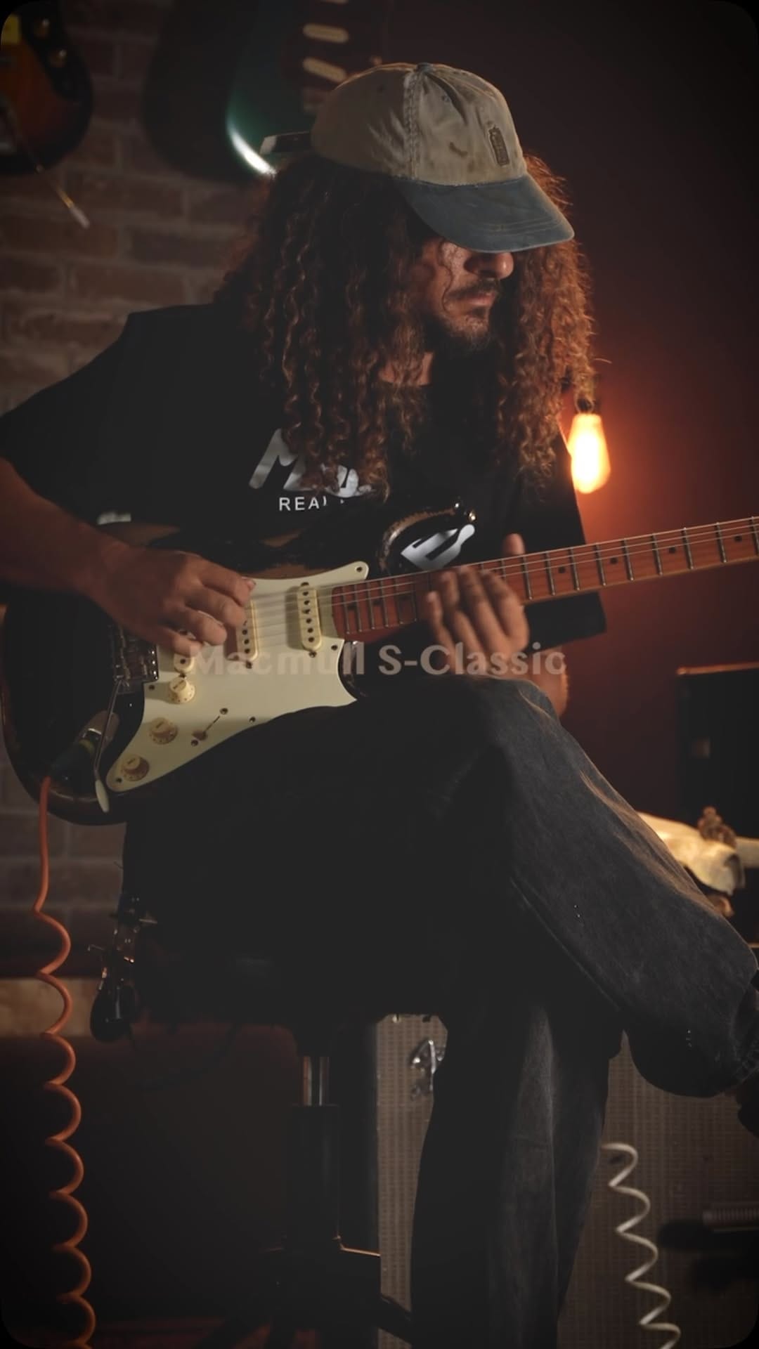 Post 5 by Macmull Guitars 🇮🇱 on Instagram (video)