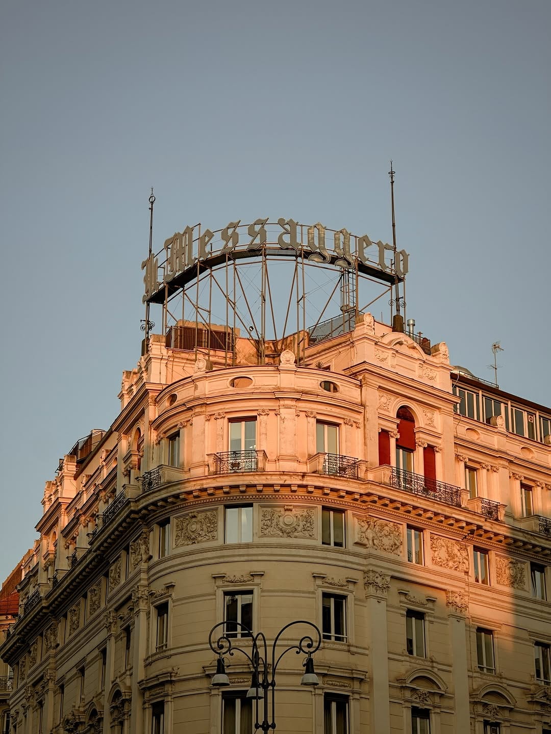 Post 3 by Alessandra Cantatore • Roma & Fotografia on Instagram (carousel)