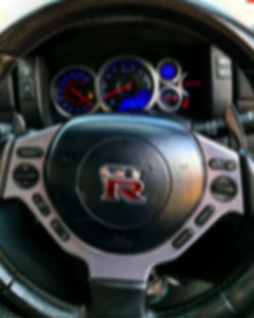 Post 2 by @cars.girls.and.watches on Instagram (image)