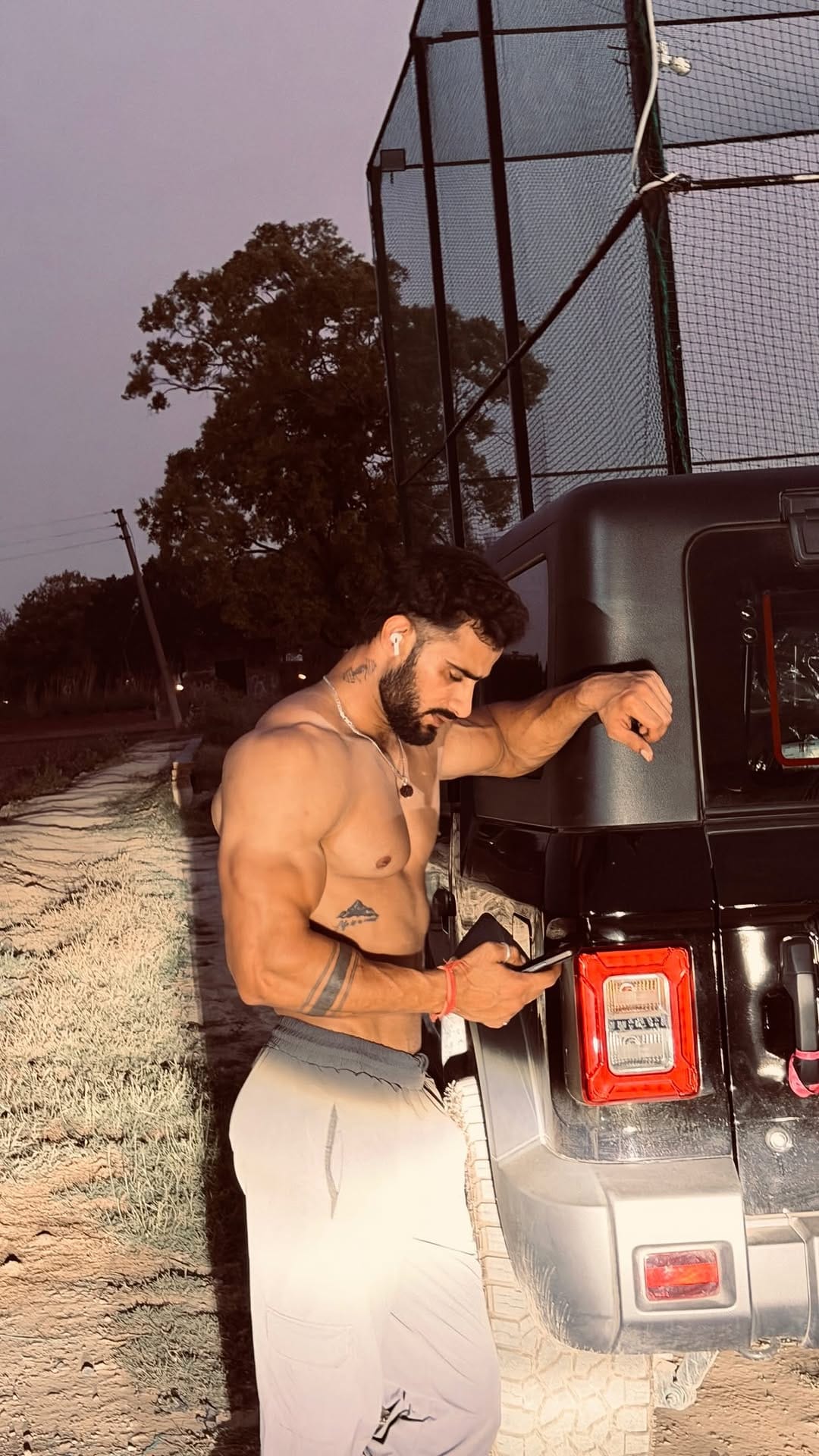 Post 3 by AKASH  CHAUDHARY on Instagram (video)