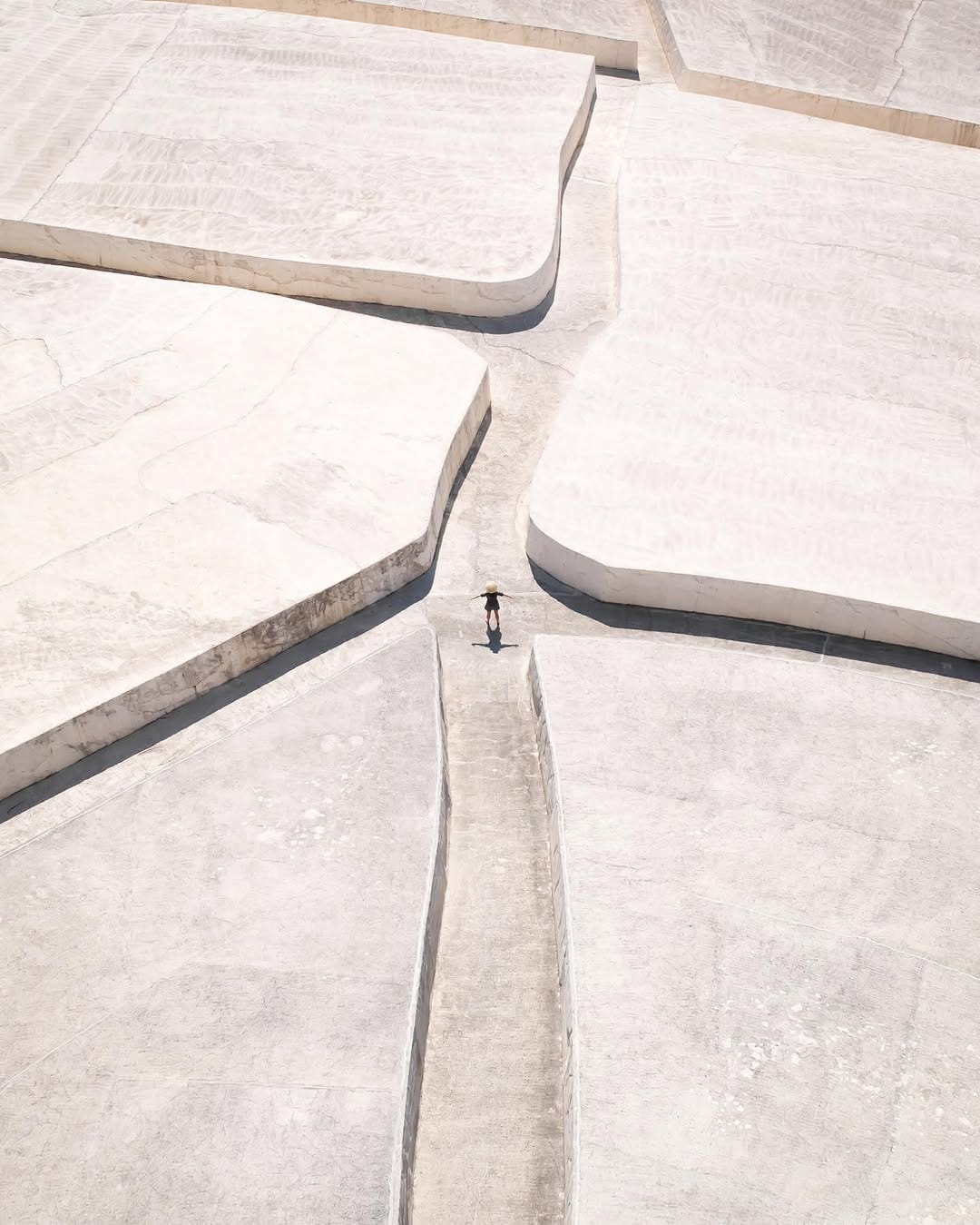Post 5 by S Т Ξ F Δ И O on Instagram (image)