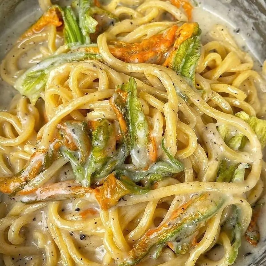 Post 5 by Food in Plate on Instagram (image)