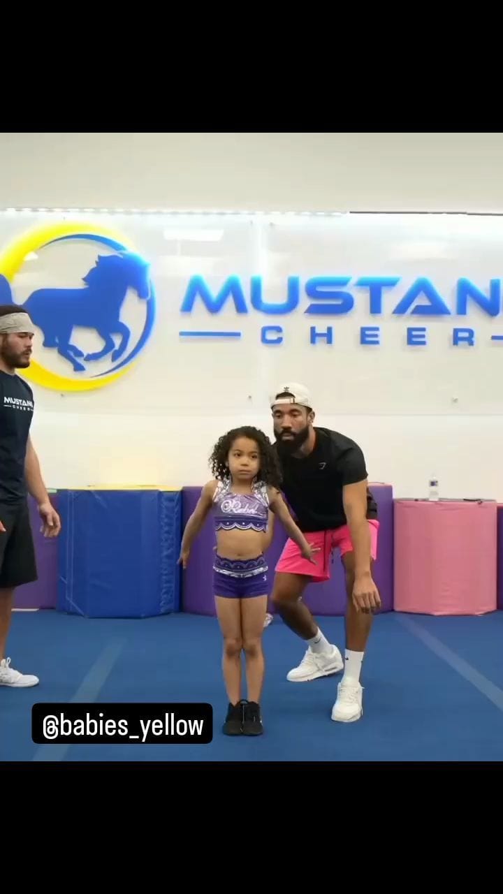 Post 4 by Babies_yellow on Instagram (video)