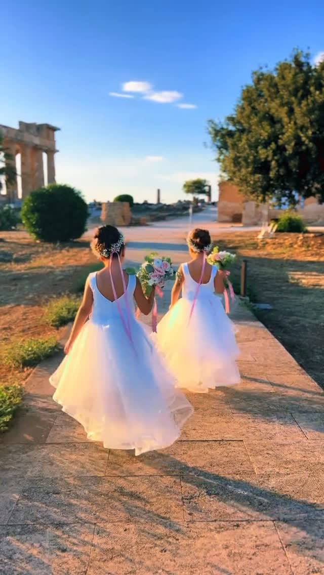 Post 1 by Ionix Angy Aurora & Azzurra The Coun️t® on Instagram (video)