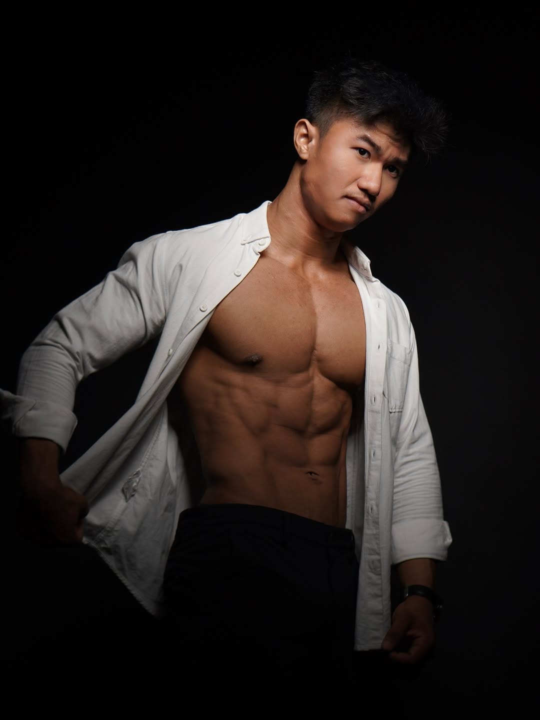 Post 9 by Bodybuilder.id on Instagram (carousel)